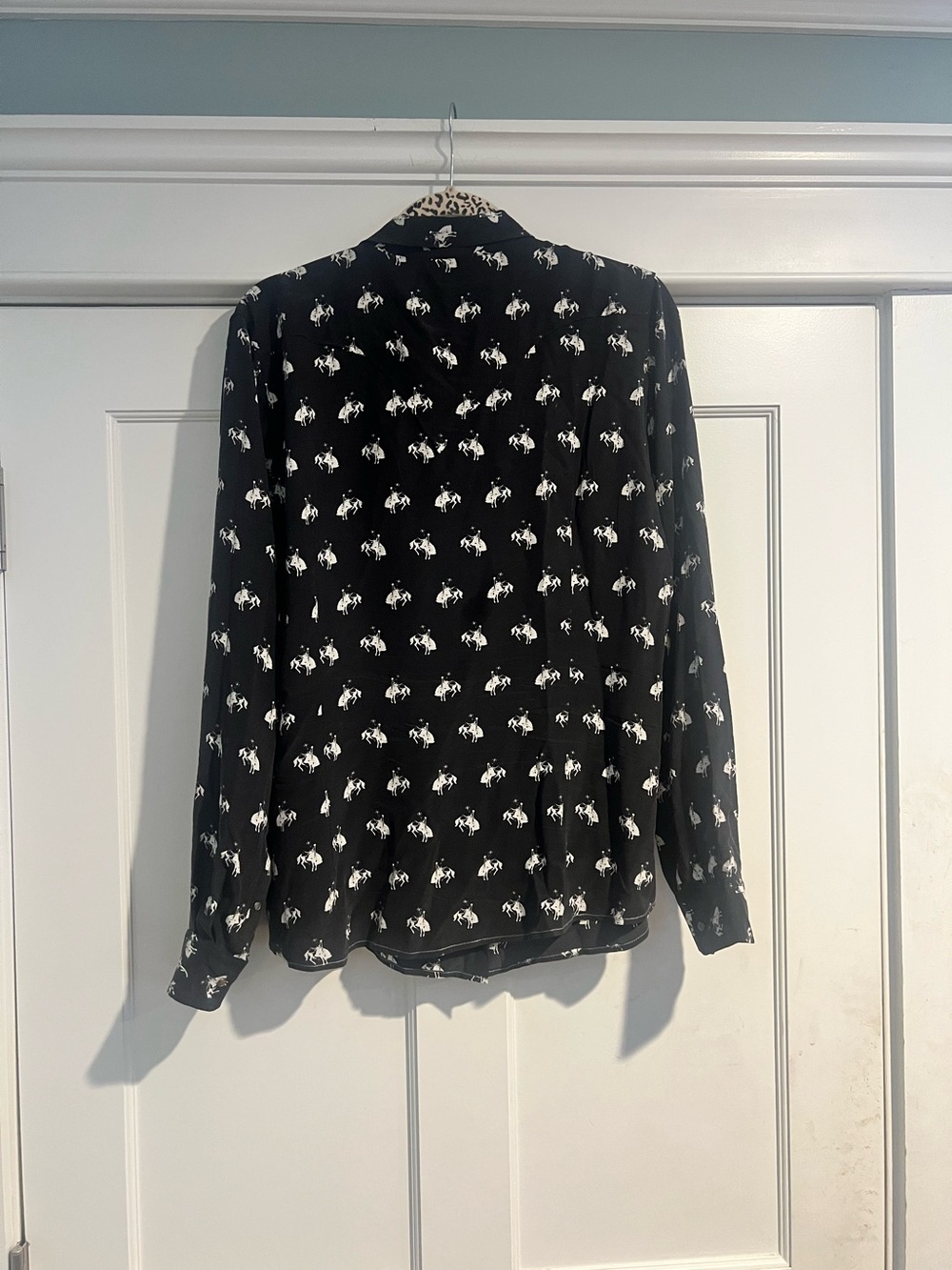 Bucking Horse silk shirt by
ryanmichael - XL - Picture 5 of 8